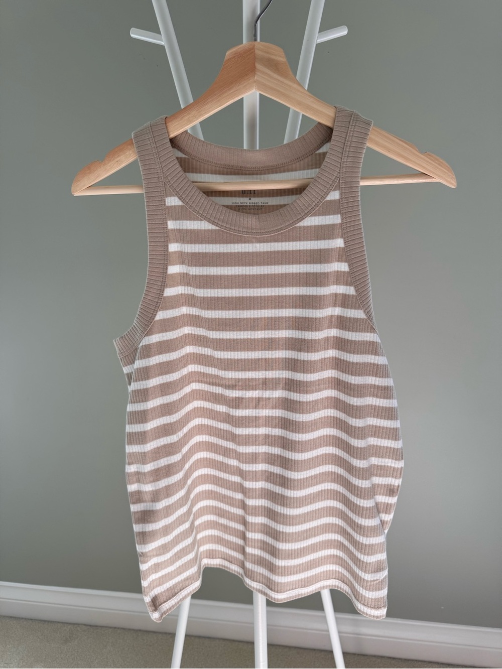 GAP Striped Ribbed Tank Top - Beige & White